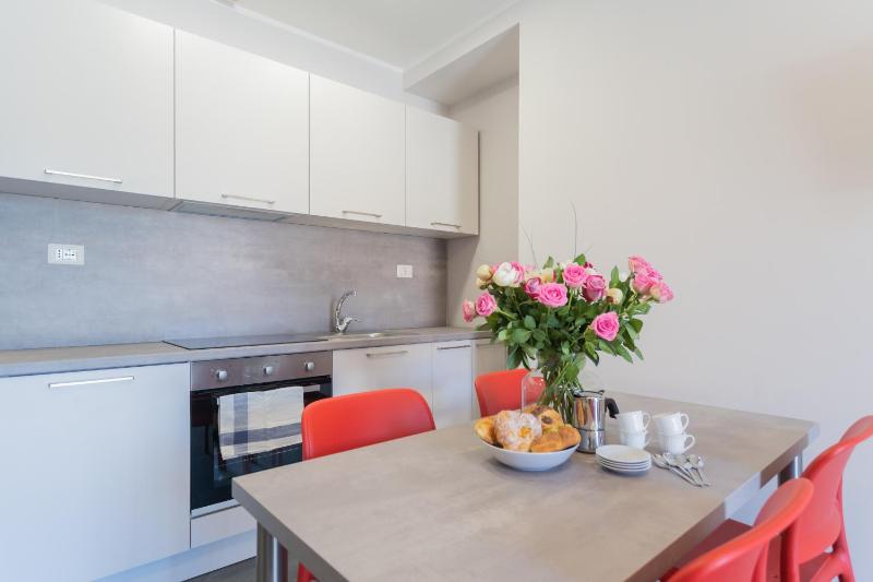 Sant'Agostino Apartments by Rent All Como - image 6