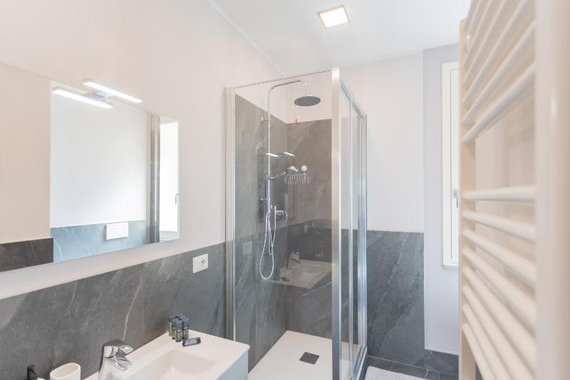 Sant'Agostino Apartments by Rent All Como - image 30