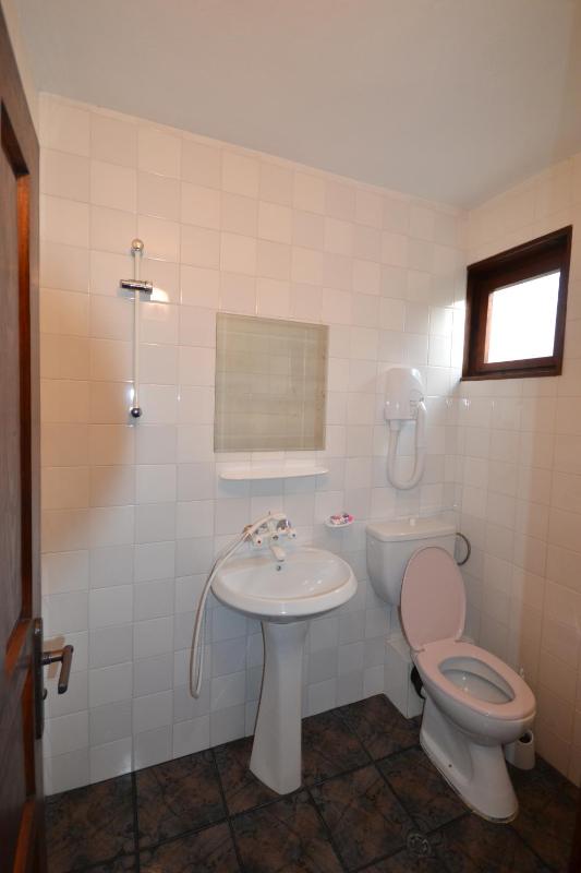 Budget Single Room image 4