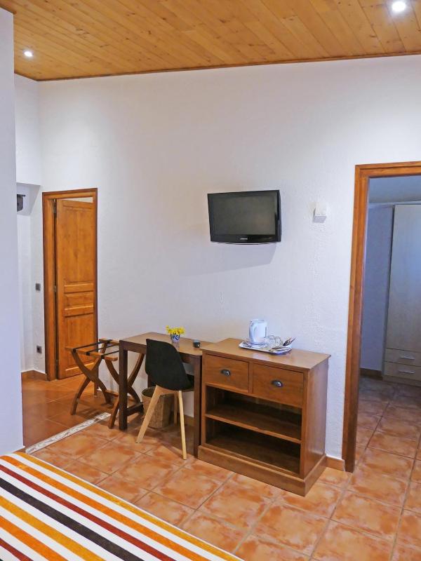 Budget Triple Room image 4