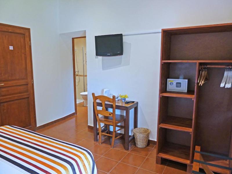 Double Room with View image 4
