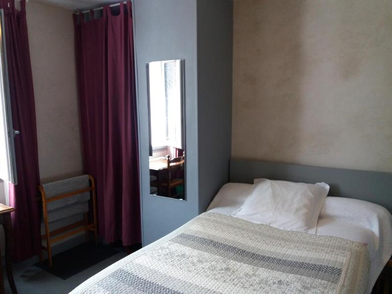 Single Room image 1