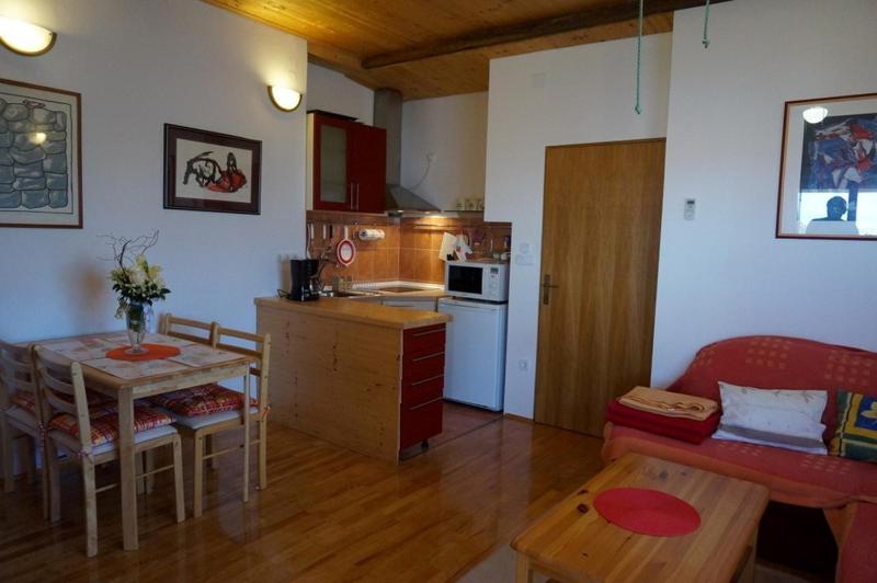 Apartment with Sea View image 3