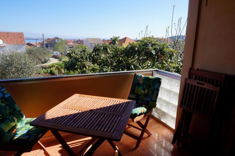 Apartment with Sea View image 2