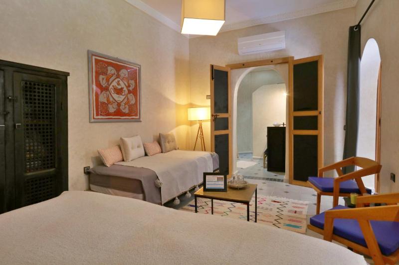 Standard Quadruple Room image 3