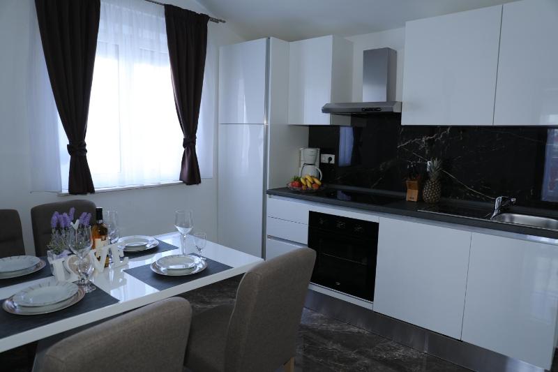 Apartmani Delač - image 27
