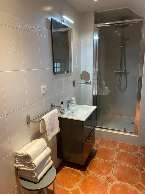 Two-Bedroom House image 3
