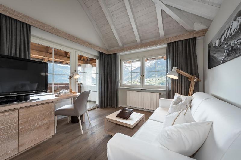 Superior Double Room image 2