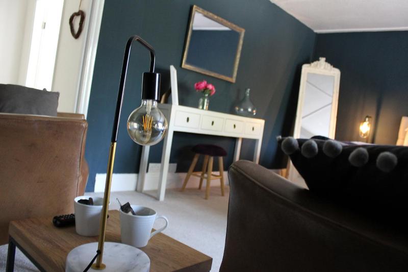 Deluxe Double or Twin Room image 3
