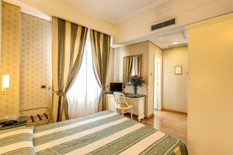 Superior Double or Twin Room image 2