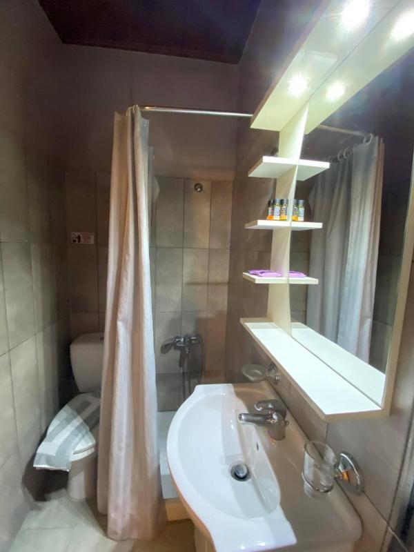 Single Room with Sea View image 2