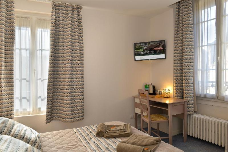 Double Room with Private Bathroom image 1