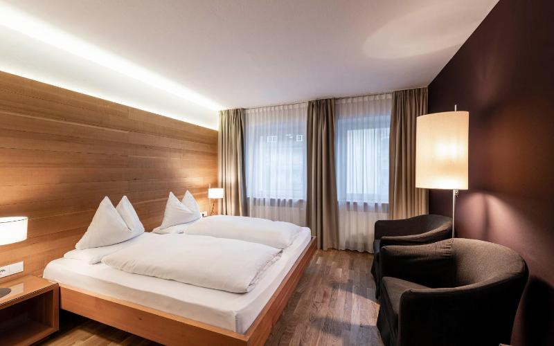 Superior Double Room image 4