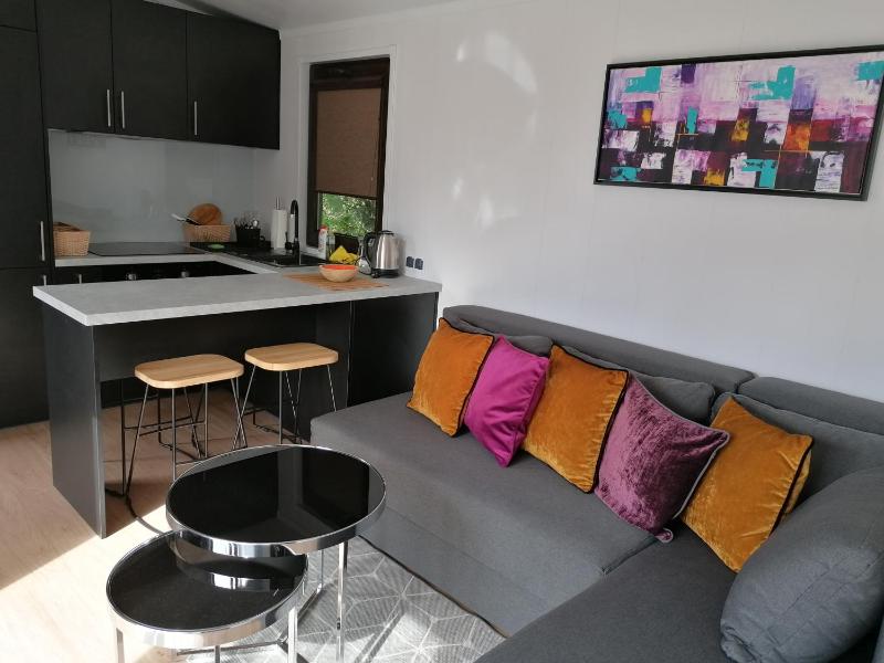 Two-Bedroom House image 4