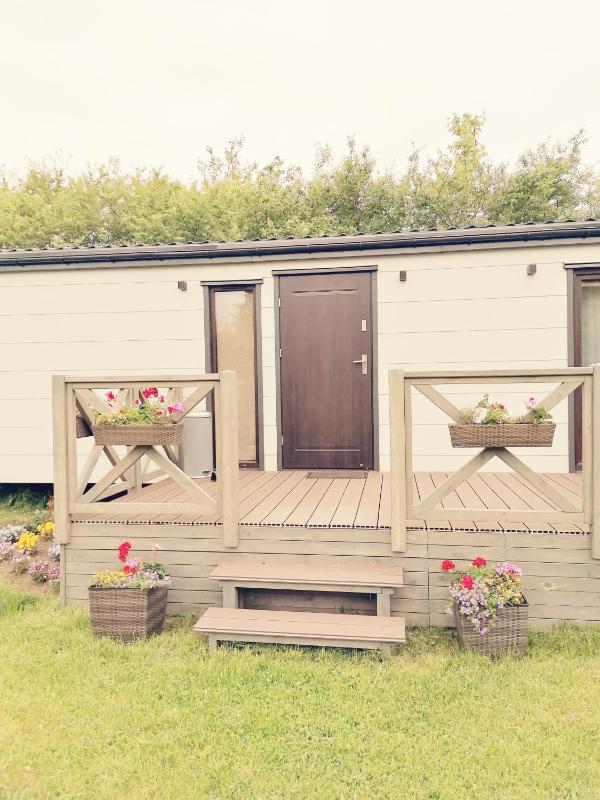 Two-Bedroom House image 3