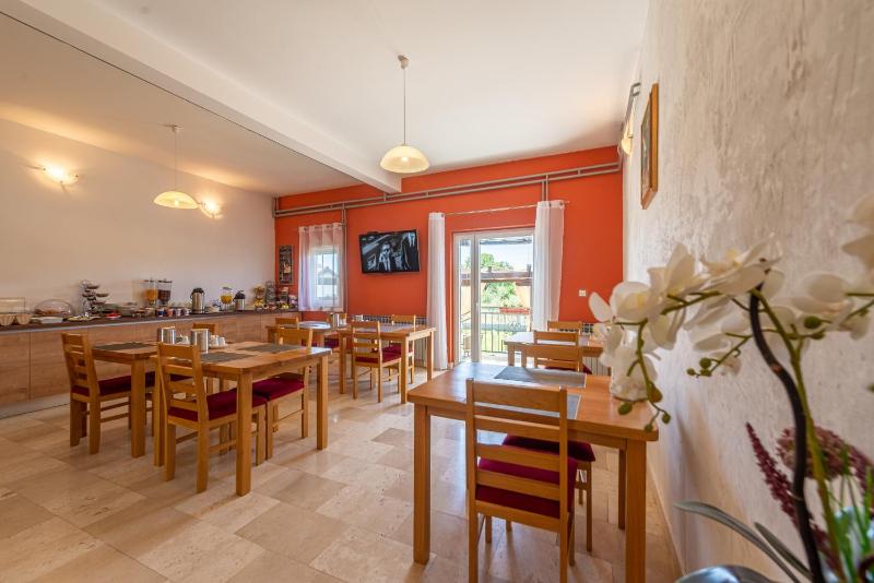 Bed & Breakfast Maki - image 19