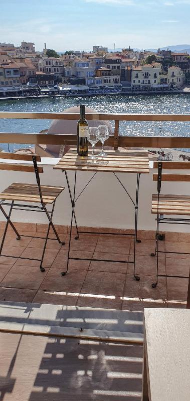 Deluxe Double or Twin Room with Sea View image 3