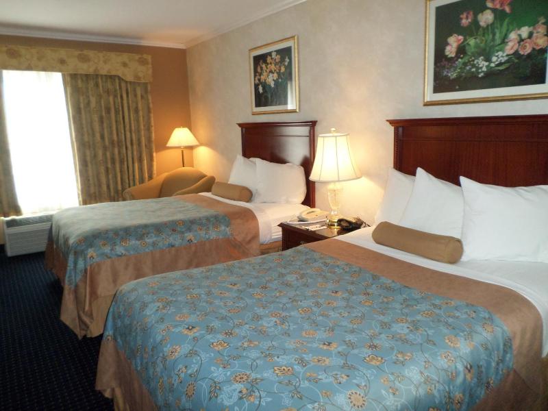 Double Room with Two Double Beds - Non-Smoking image 3