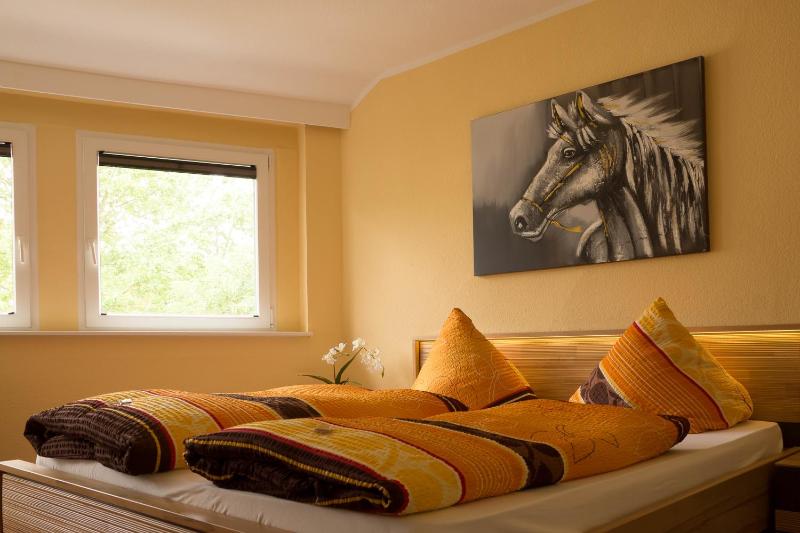 Large Double Room image 2