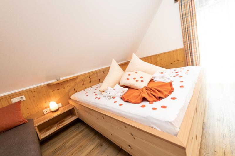 Classic Double Room image 1