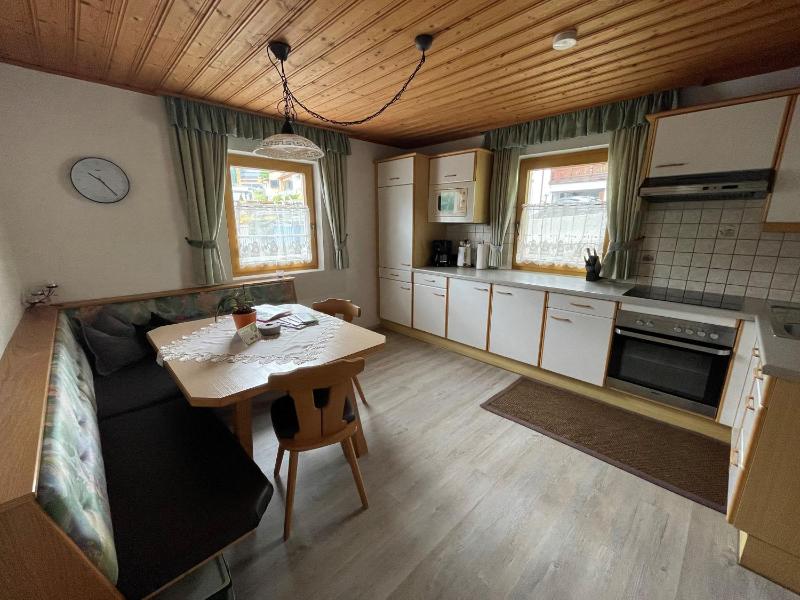Two-Bedroom Apartment with Balcony and Terrace image 3