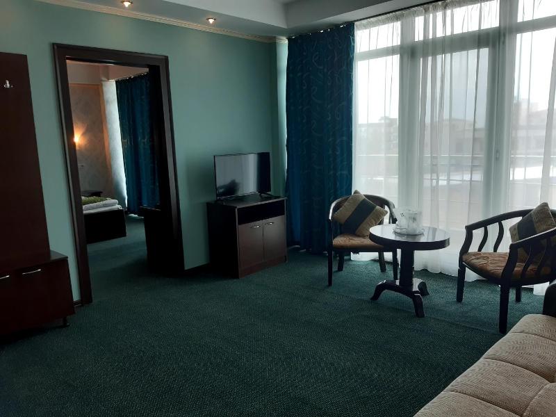 Hotel Smarald - image 14