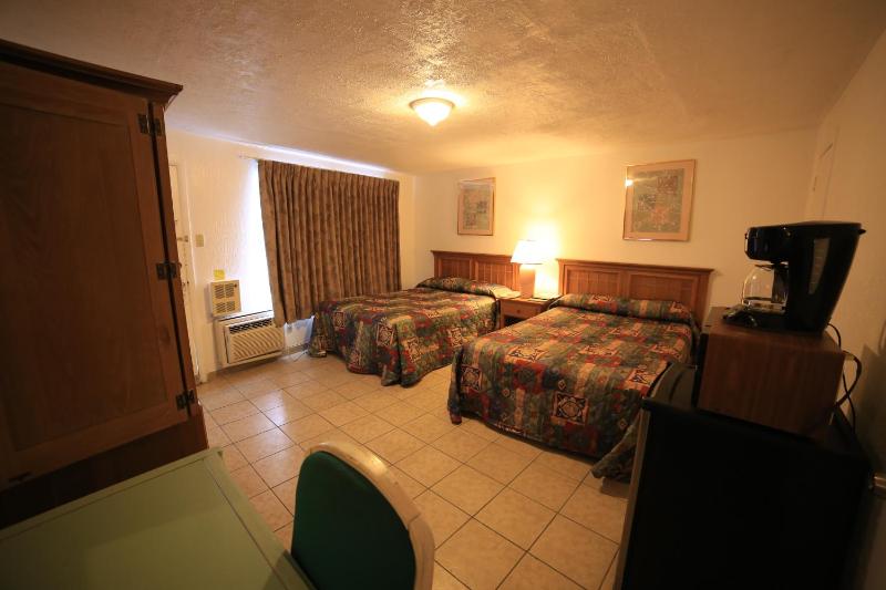Deluxe Double Room image 2