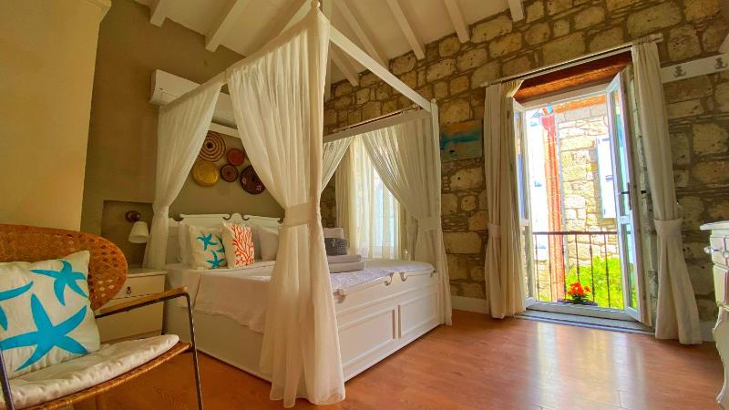 Superior Double Room image 3