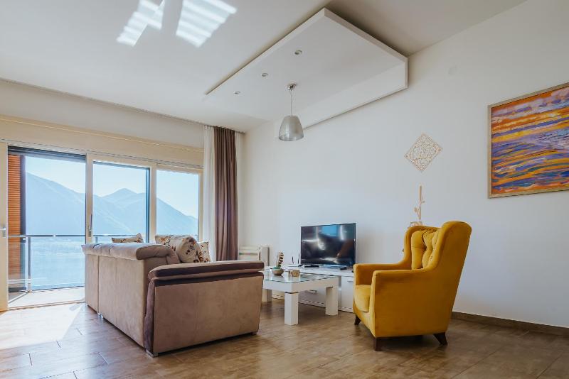 Apartment with Sea View image 1