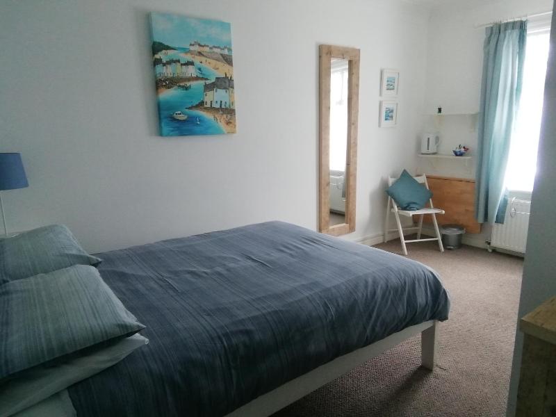 Small Double Room image 2