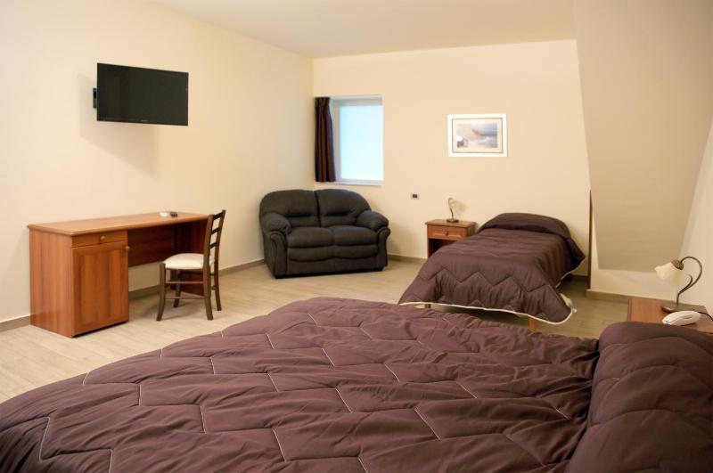 Triple Room image 1