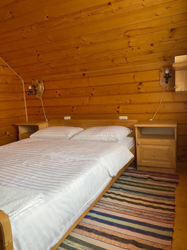 Three-Bedroom House image 2