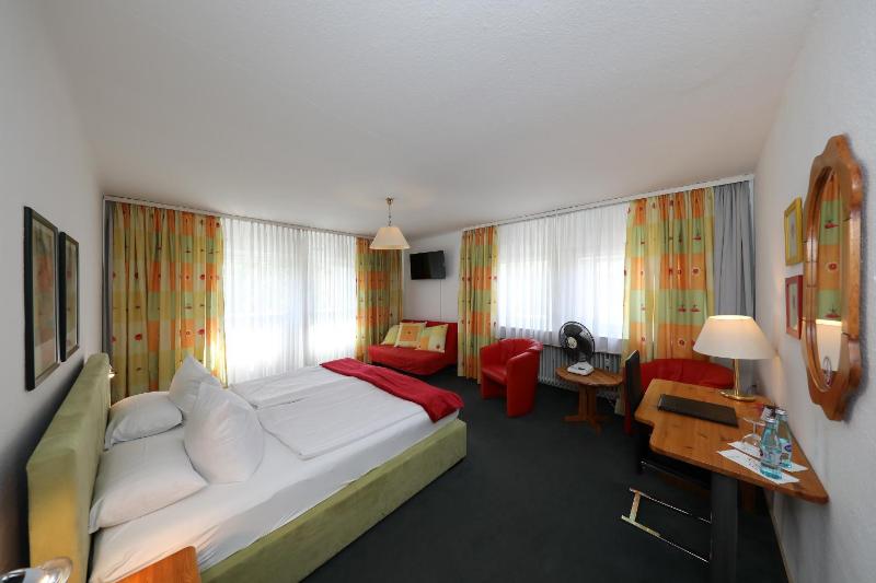 Double or Twin Room image 2