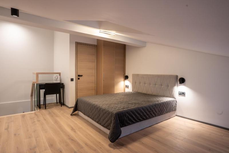CLINICUS Apartments - image 1