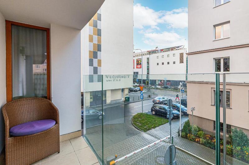 Batorego 7 Gdynia Premium Apartments with Parking by Noclegi Renters - image 9