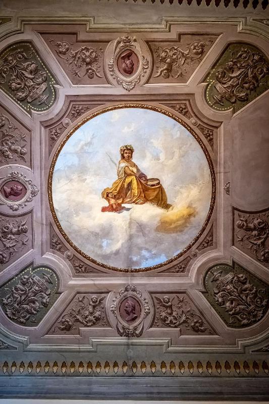 Apartment with 2 bedrooms and view of the Dome of the Cathedral (2 Adults) image 2