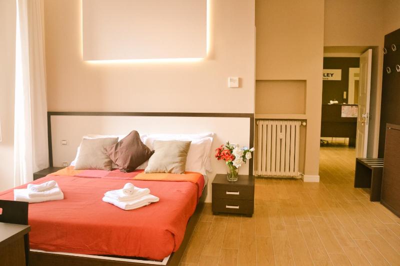 Premium Quadruple Room image 4