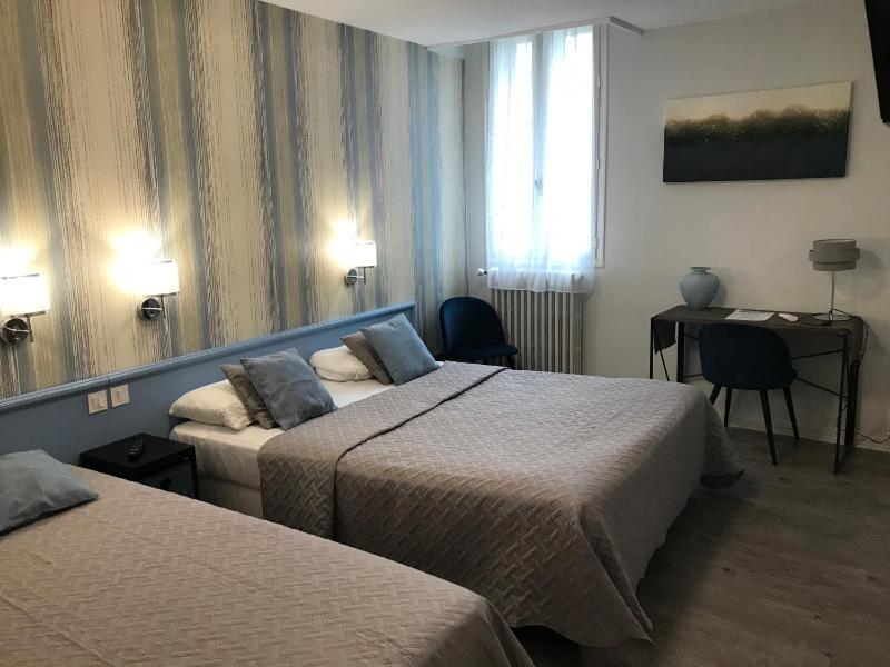 Quadruple Room image 3