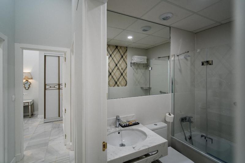 Apartamentos Abreu Suites - image 6