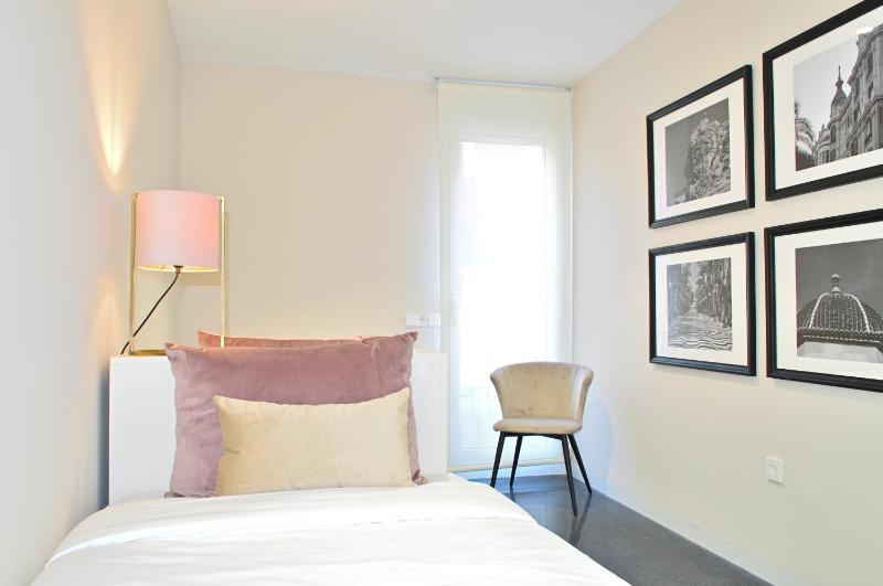 Holihome Rambla 24 - image 22