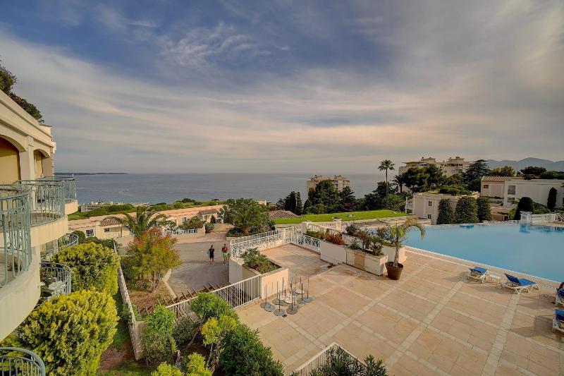 Upstays - 2 Rooms sea view - Swimming pool - image 30