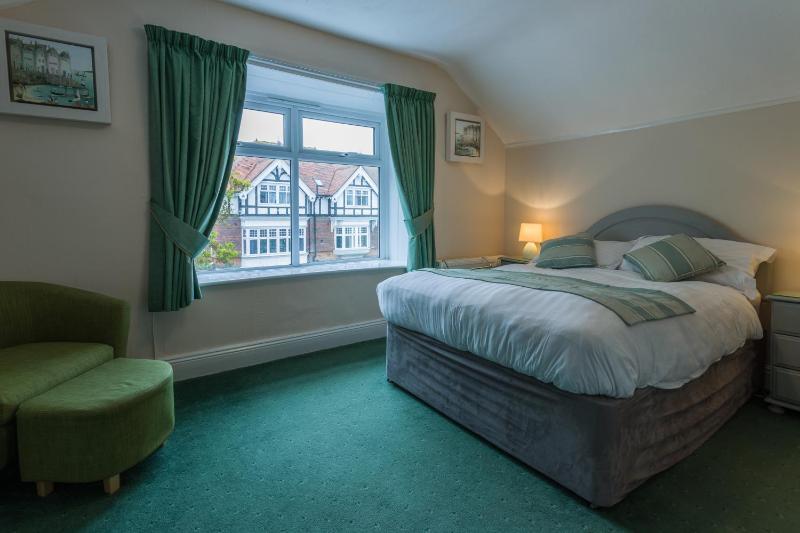 The Rosscourt Hotel - image 22