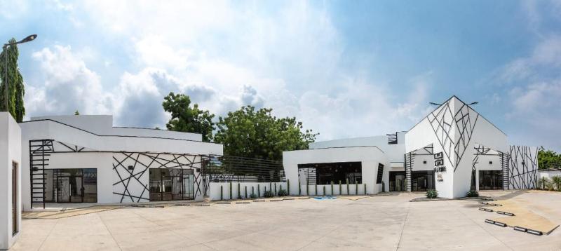 D' LA TORRE HOTEL - image 1