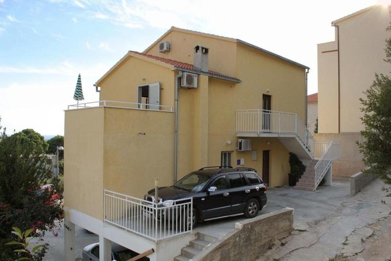 Studio Apartment in Hvar Town with Sea View Terrace Air Conditioning Wi-Fi (3615-4) - image 13