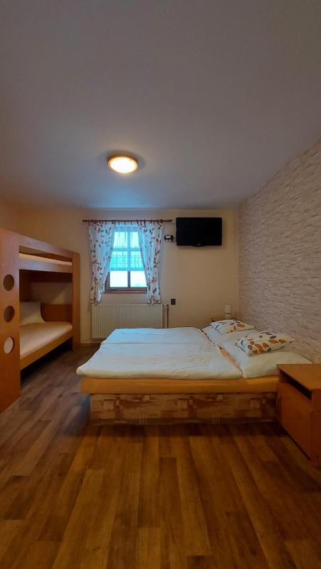 Apartment with Garden View image 4
