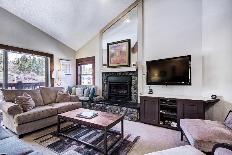 Three-Bedroom Apartment image 1