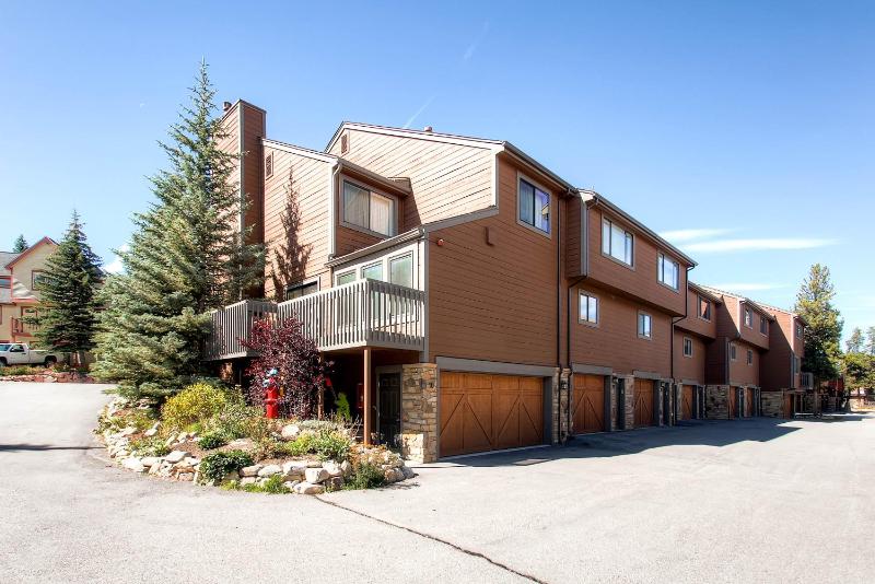 Two-Bedroom Townhouse image 1