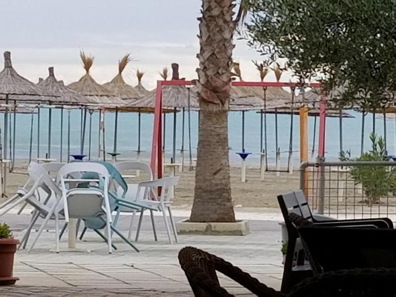 Apartament Emiri Golem - image 6