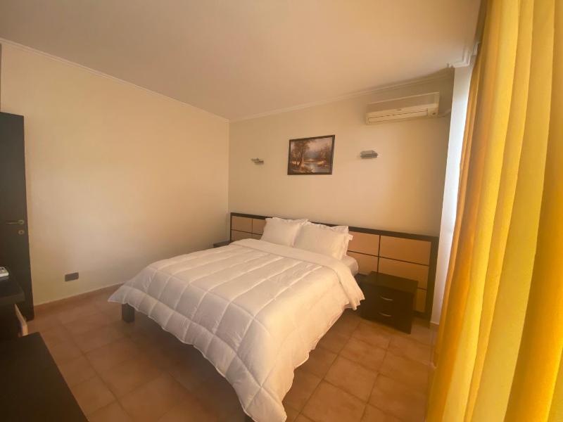 Double Room with Sea View image 4