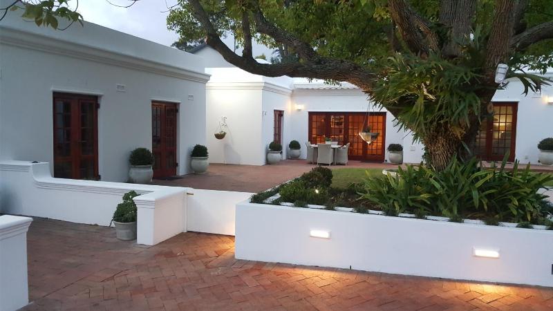 Constantia Garden Suites - image 11